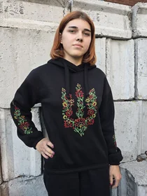 Тепле Худі з вишивкою Квітковий Тризуб